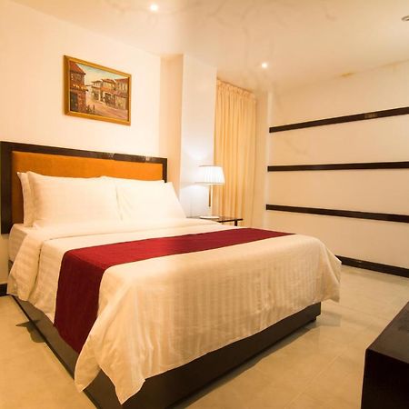 Diamond Hotel And Resto Catarman  Esterno foto