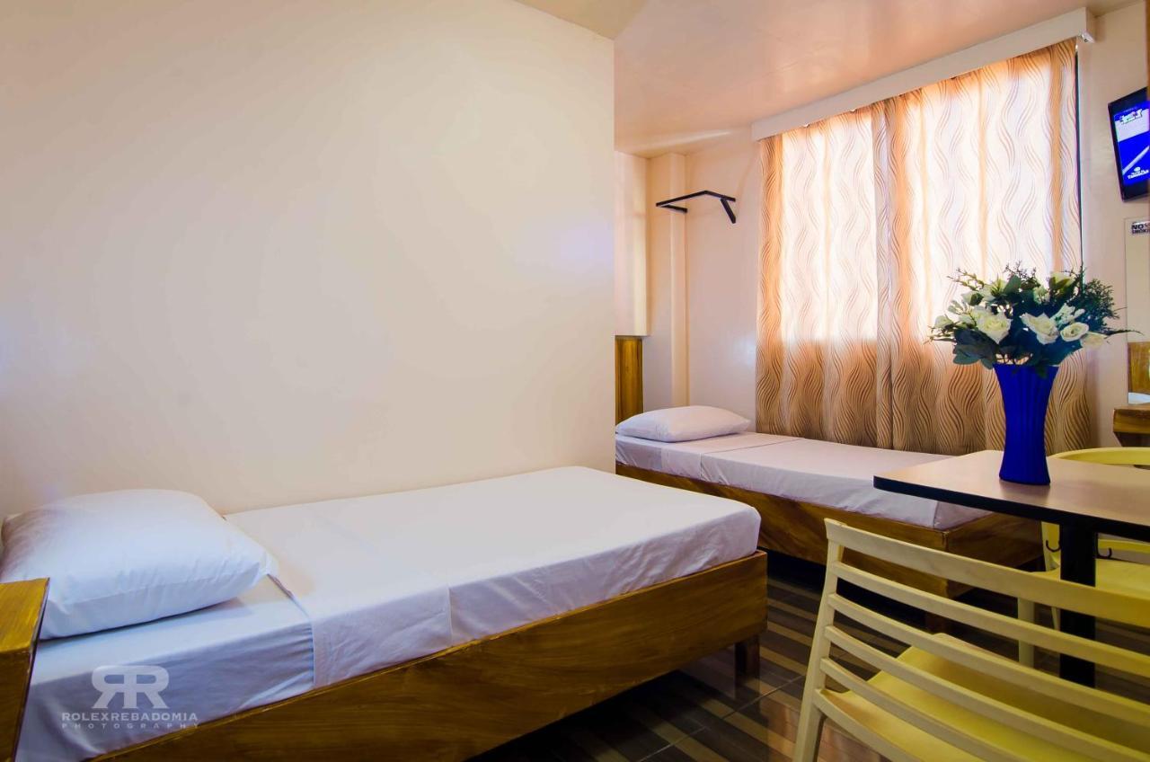 Diamond Hotel And Resto Catarman  Esterno foto